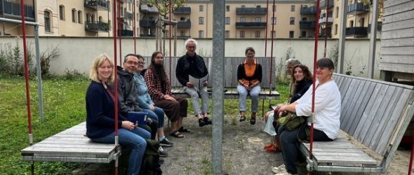 En la foto aparecen los participantes en la excursión al barrio climático de Lutherviertel, en Halle (Saale).