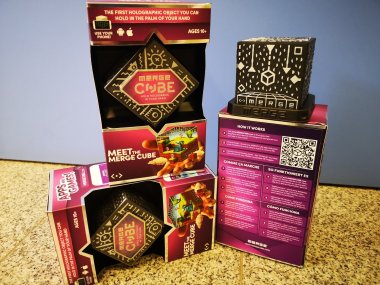 Merge Cube